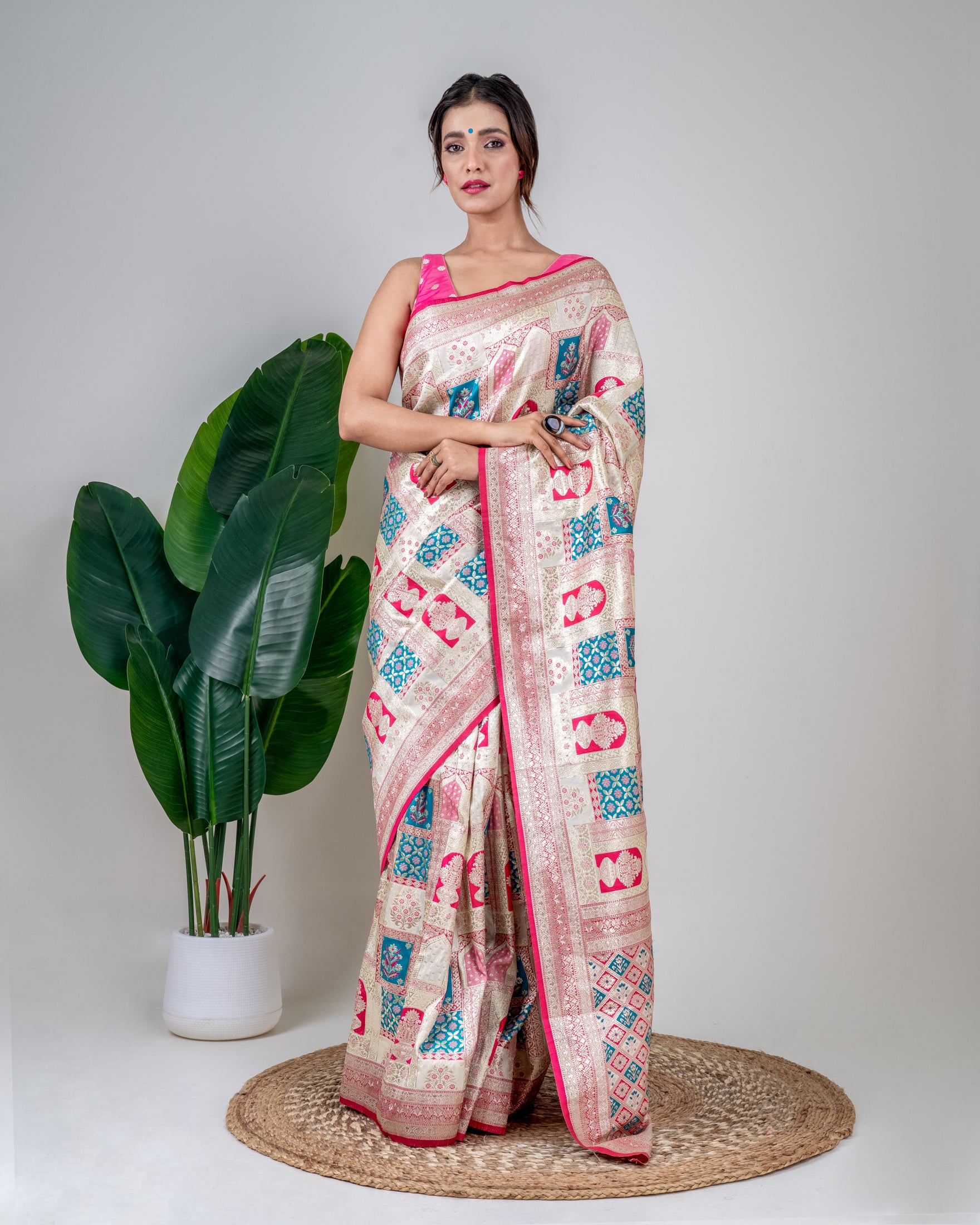 Ivory Pink Banarasi Silk Saree with Heritage Woven Pallu and Matching Blouse Piece