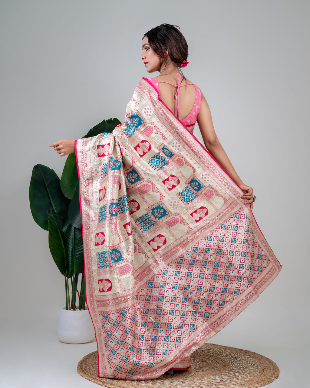 Ivory Pink Banarasi Silk Saree with Heritage Woven Pallu and Matching Blouse Piece