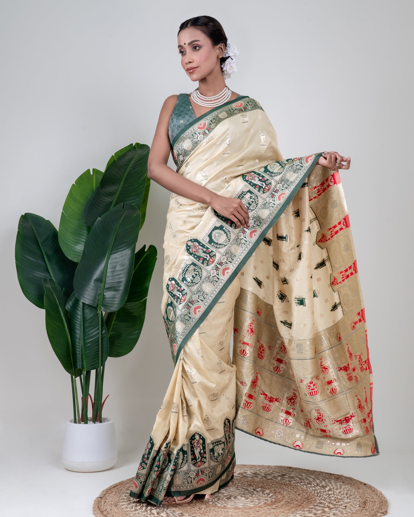Royal Ivory Banarasi Silk Saree with Heritage Woven Temple Pallu and Matching Blouse Piece